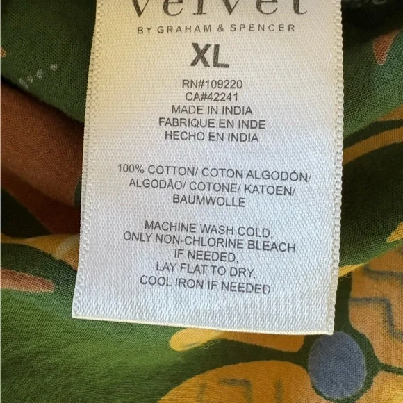 Floral Green and Blue Blouse - Picture 8 of 9